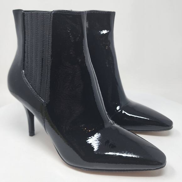 Vince Camuto Ambind Booties Women 7 Black Patent Lather Stiletto Heel Inside Zip - Picture 1 of 11
